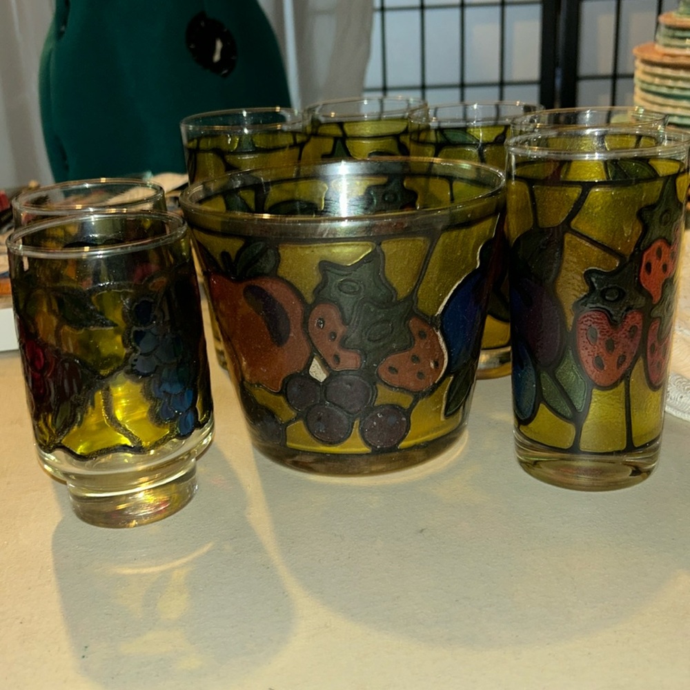 Vintage Libbey stained glass ice bucket and glasses. EXCELLENT condition
